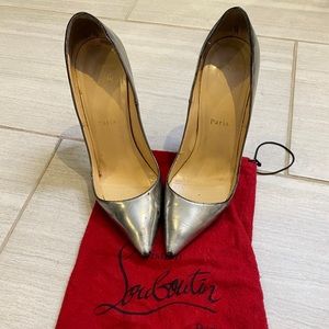 Christian Louboutin So Kate